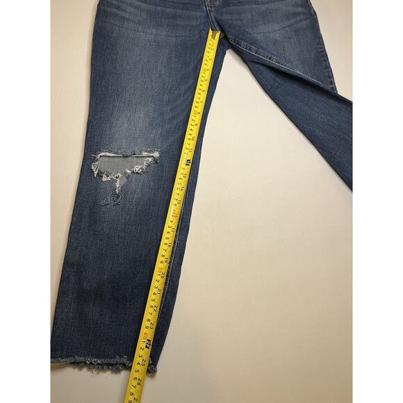 Lucky Brand Mid Rise Sienna Boyfriend Fit Size 12/31 Women's Jeans Medium Wash - Picture 6 of 8